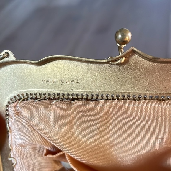 Vintage Whiting & Davis Cream Gold Metal Mesh Bag - Picture 6 of 10